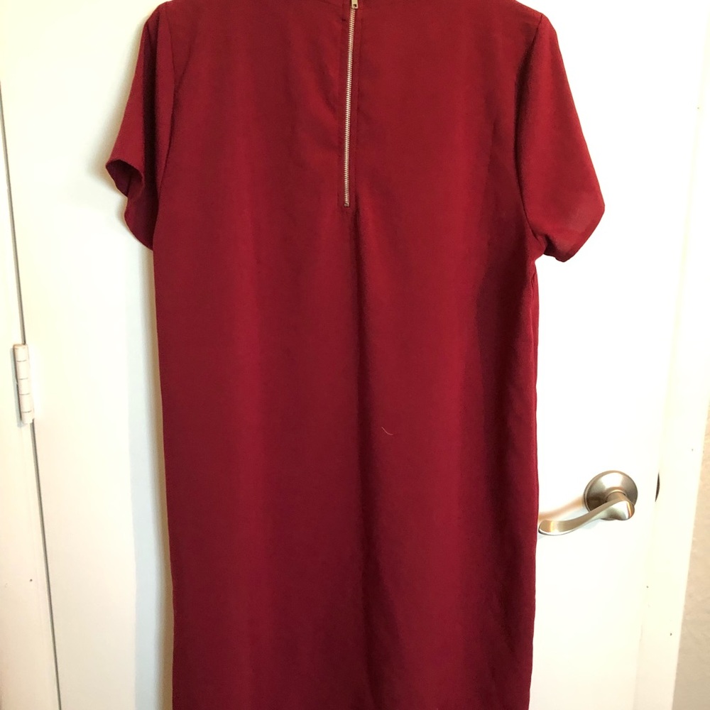 Women’s dress with zipper on back